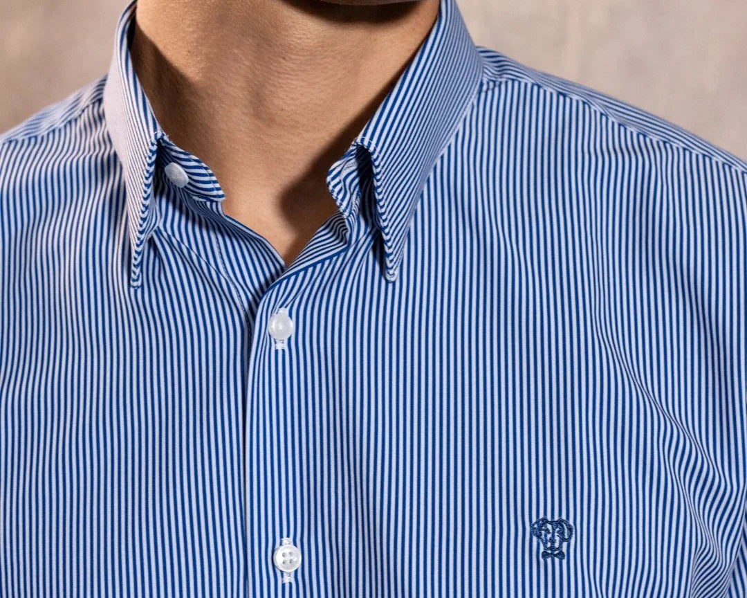 Camisa Performance rayas azul oscuro antiarrugas para hombre marca DANTE tallaje regular fit foto logo