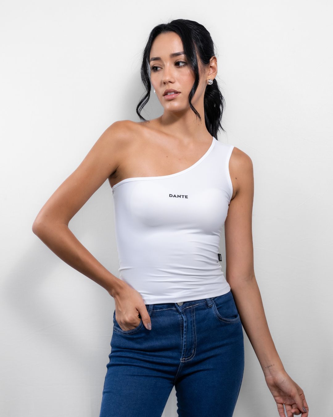 Top Antimanchas Blanco One Shoulder