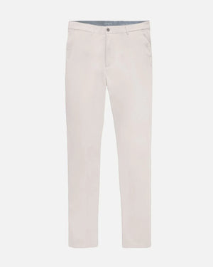 Pantalón performance antimanchas Light Gray para hombre marca dante tallaje regular fit foto mockup