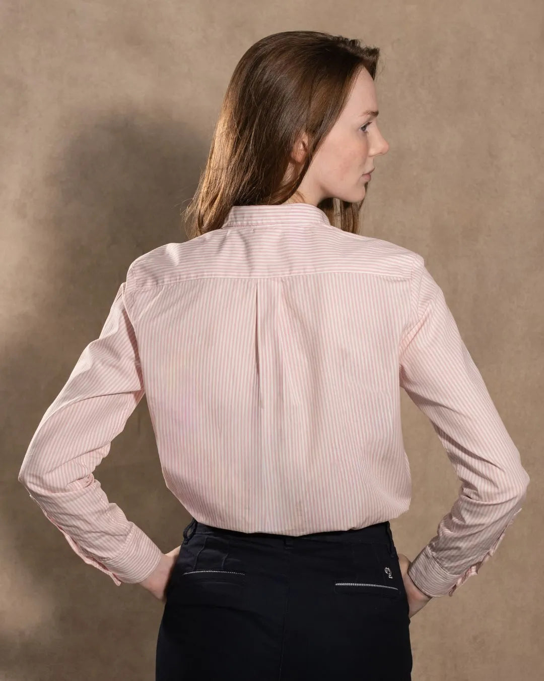 Camisa Antimanchas de Mujer Popelina Rayas Rosadas DANTE tallaje regular fit foto
