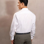Camisa Performance blanca antiarrugas para hombre marca DANTE tallaje regular fit foto espalda