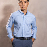 Camisa Performance rayas azul claro antiarrugas para hombre marca DANTE tallaje regular fit foto modelo2