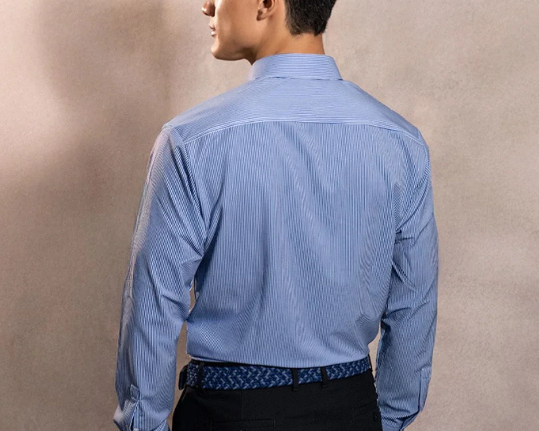 Camisa Performance rayas azul oscuro antiarrugas para hombre marca DANTE tallaje regular fit foto espaldas