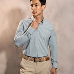 Camisa Performance verde sage antiarrugas para hombre marca DANTE tallaje regular fit foto modelo4