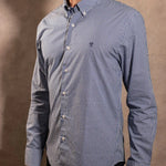 Camisa antimanchas Popelina Cuadros Azul Oscuro Berna para hombre marca DANTE tallaje regular fit foto modelo 2