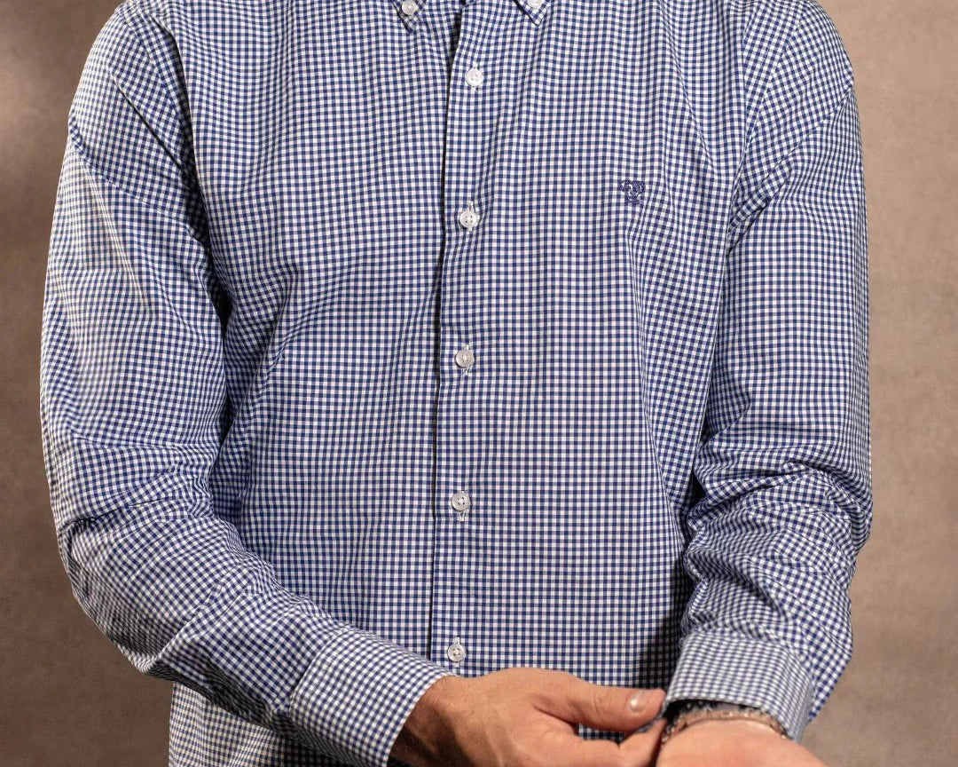 Camisa antimanchas Popelina Cuadros Azul Oscuro Berna para hombre marca DANTE tallaje regular fit foto modelo close