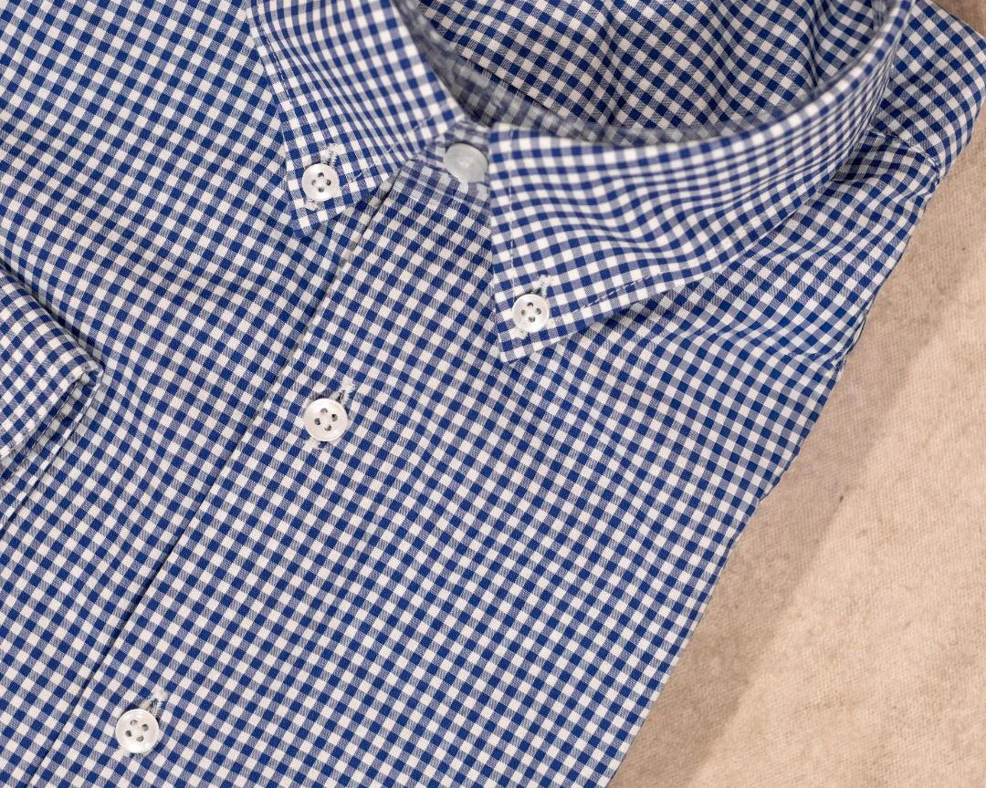 Camisa antimanchas Popelina Cuadros Azul Oscuro Berna para hombre marca DANTE tallaje regular fit foto prenda