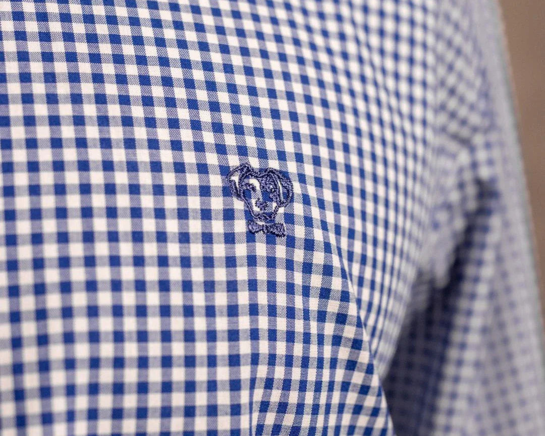Camisa antimanchas Popelina Cuadros Azul Oscuro Berna para hombre marca DANTE tallaje regular fit foto tela clcose