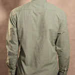 Camisa antimanchas Popelina Cuadros Verde Oscuro Lugano para hombre marca DANTE tallaje regular fit foto espalda