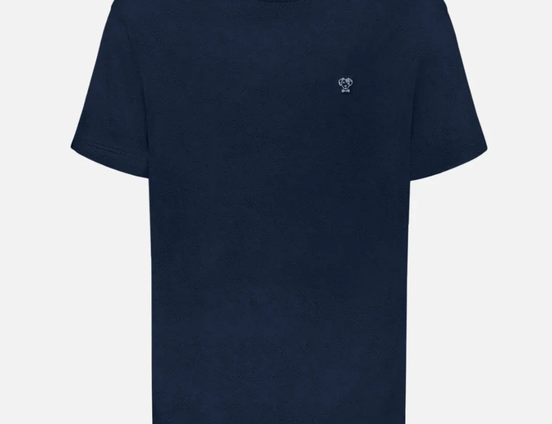 Camiseta antimanchas Dark Blue para hombre marca DANTE tallaje regular fit foto mockup