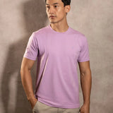Camiseta antimanchas Lila Blue hombre marca DANTE tallaje regular fit foto modelo