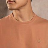 Camiseta antimanchas Mocca Blue hombre marca DANTE tallaje regular fit foto logo