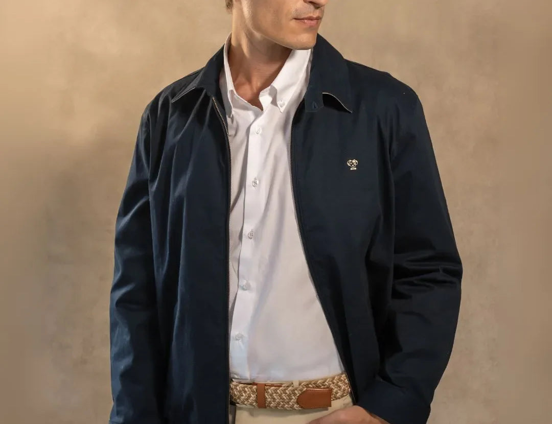 Chaqueta Antimanchas Kyoto Dark Blue para hombre marca DANTE foto modelo